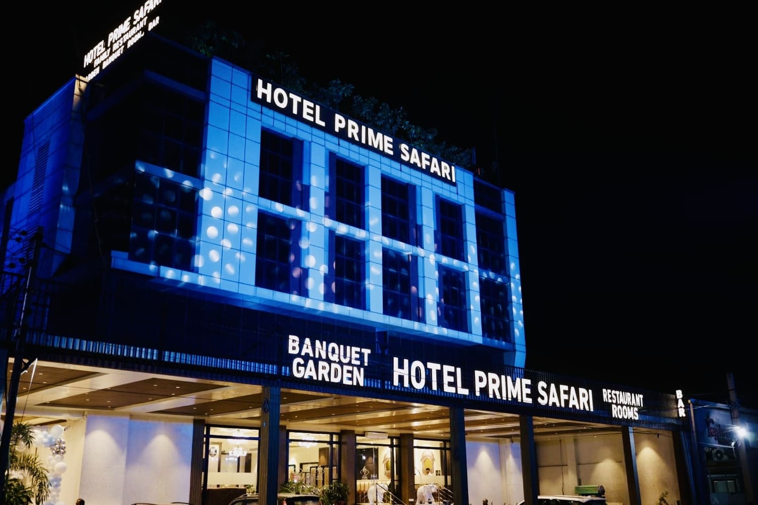 Hotel Prime Safari Building