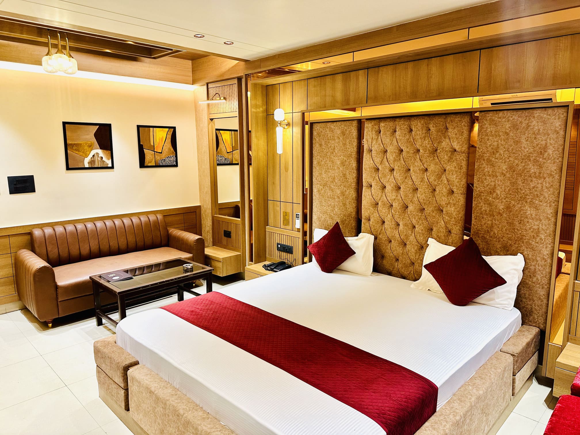 Hotel Safari Luxury Room